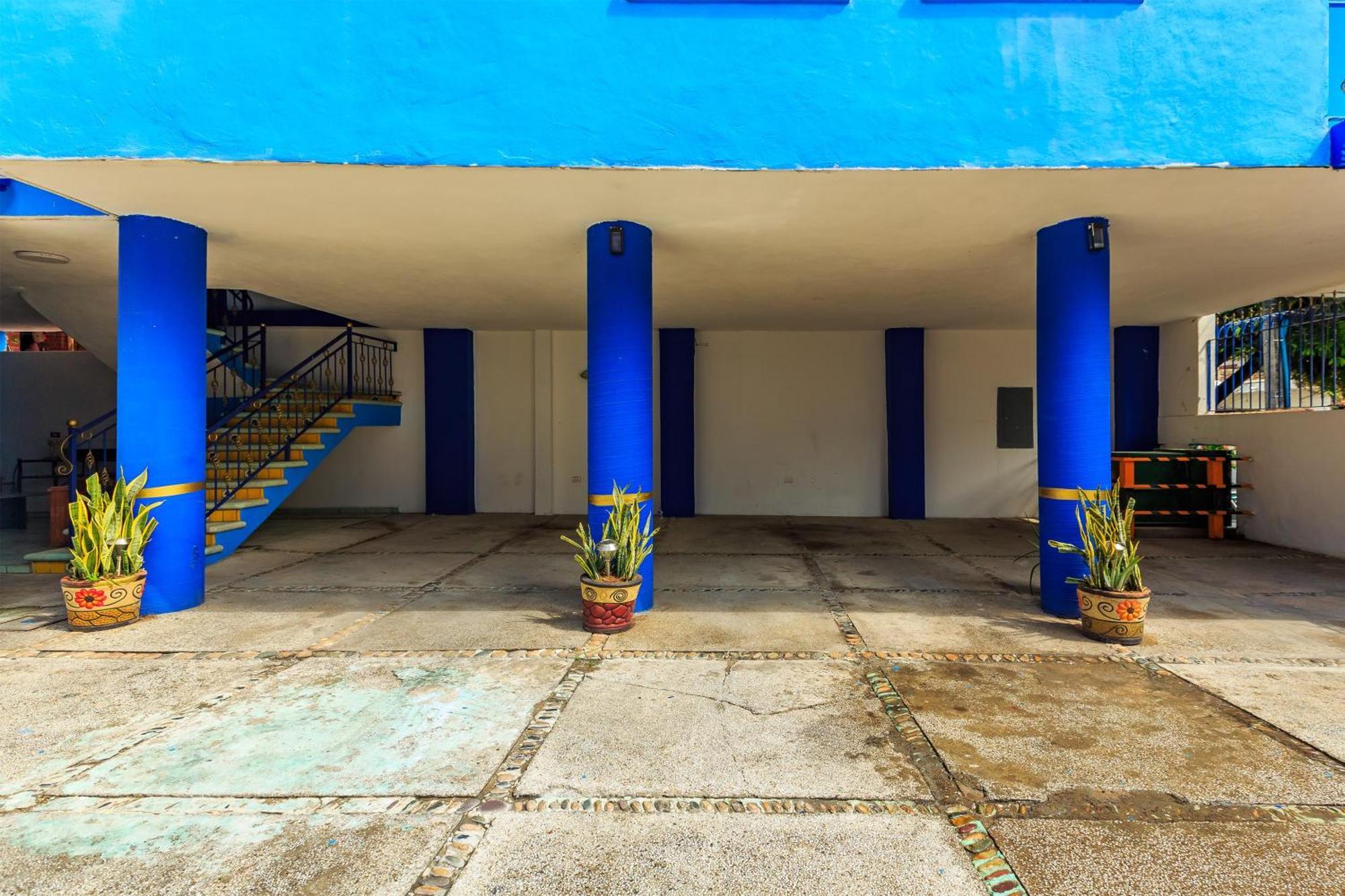 Oyo Casa Mission Hotel Puerto Vallarta Exterior photo