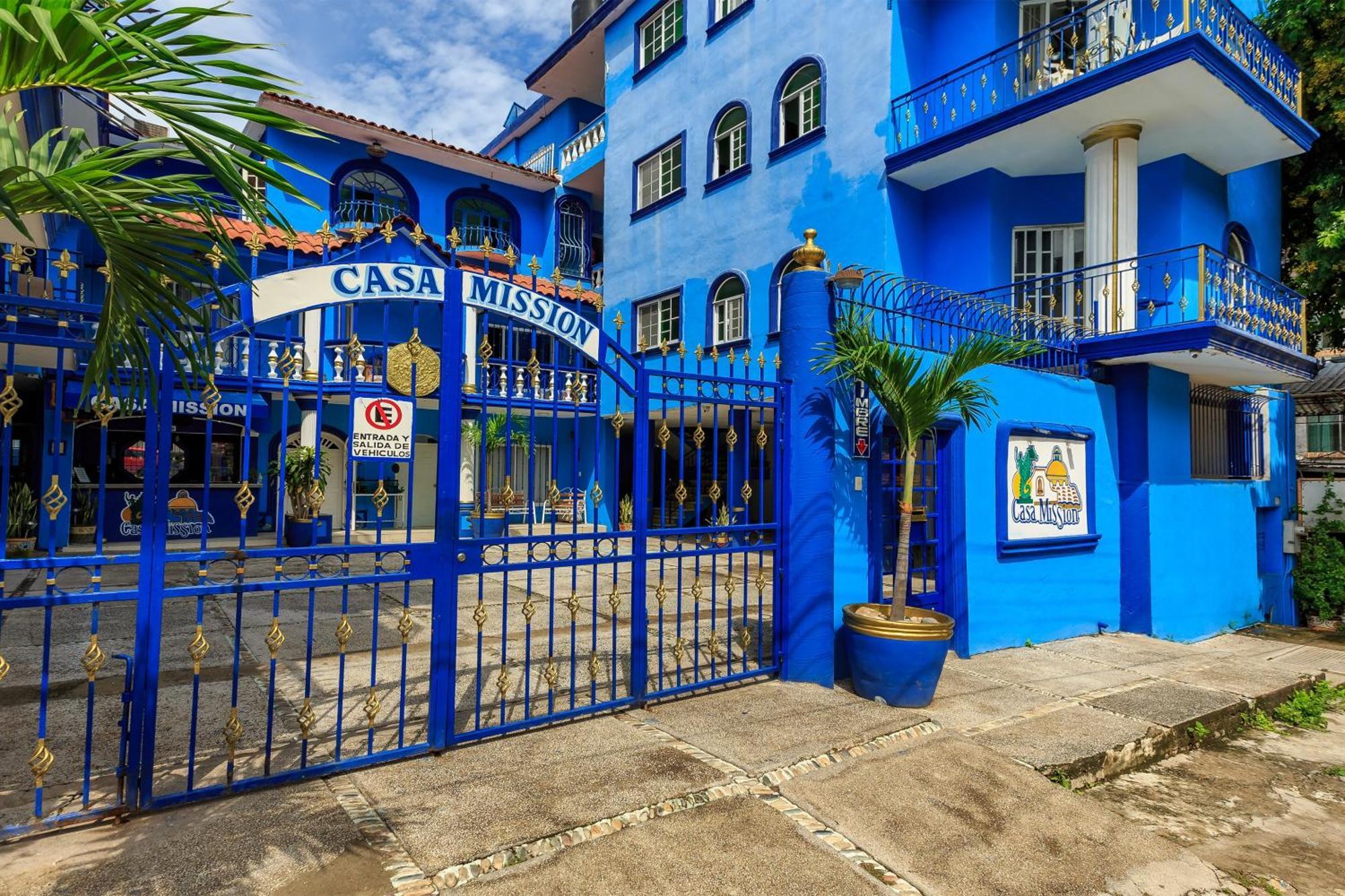 Oyo Casa Mission Hotel Puerto Vallarta Exterior photo